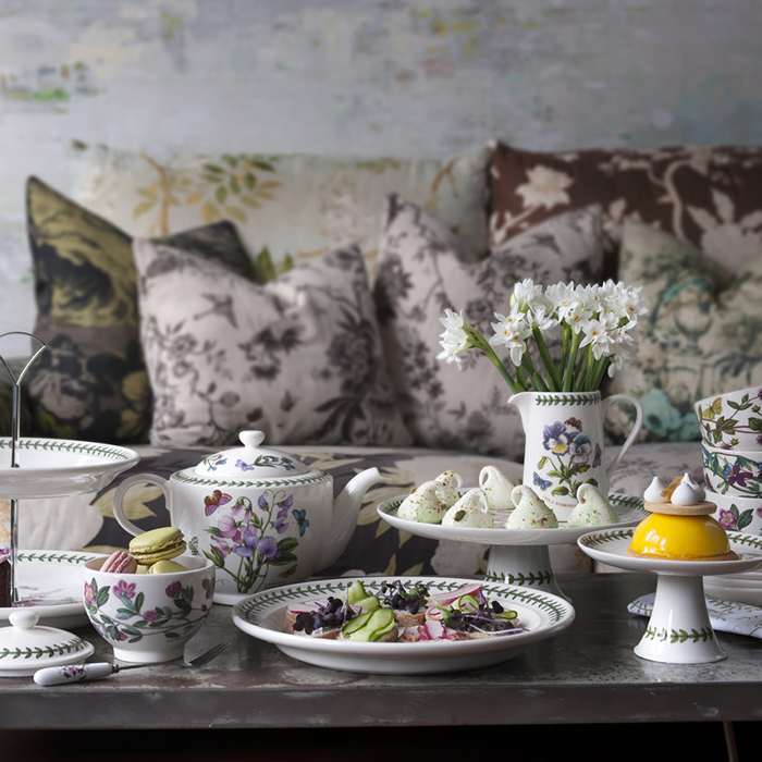 Botanic Garden Sweet Dish Cyclamen Set of 2